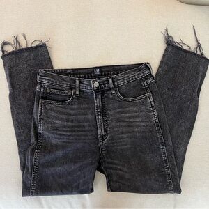 GAP Women's Black Washed Straight Leg Jeans with Frayed Hem